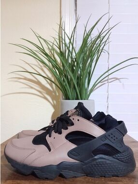 leather Nike Huarache Toad Stool chestnut brown DH8143-200  men's 9 -no box